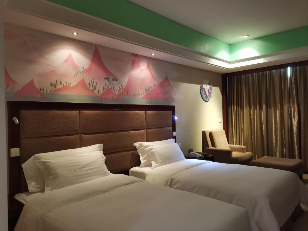 Daysun International Hotel Canton Esterno foto