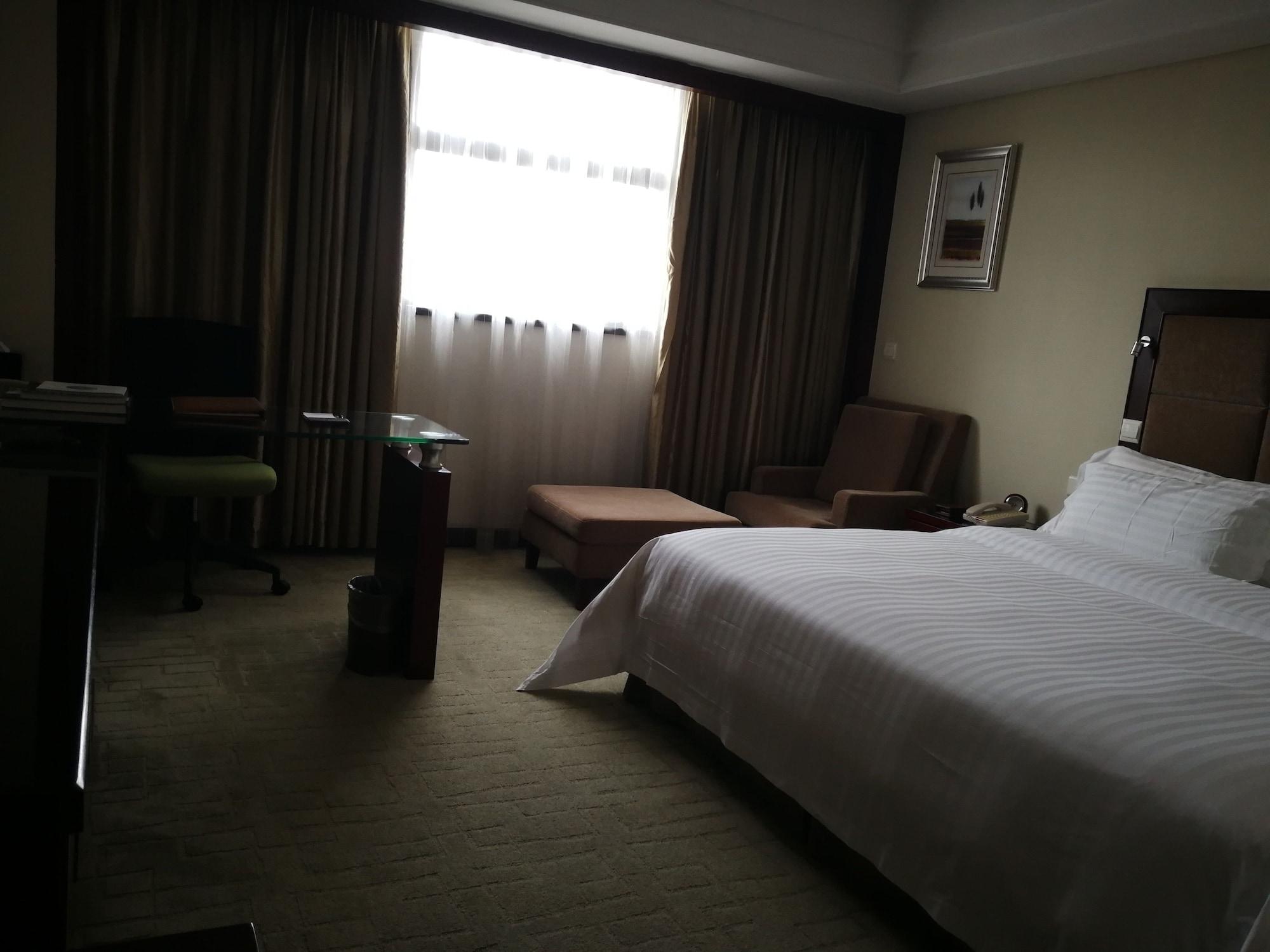 Daysun International Hotel Canton Esterno foto
