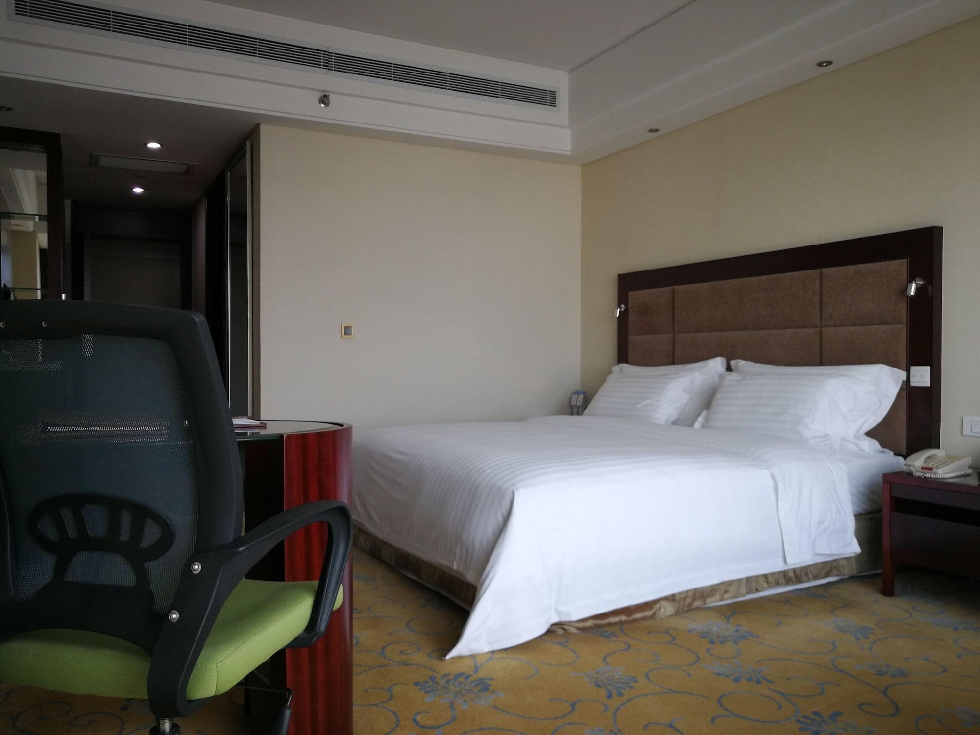 Daysun International Hotel Canton Esterno foto