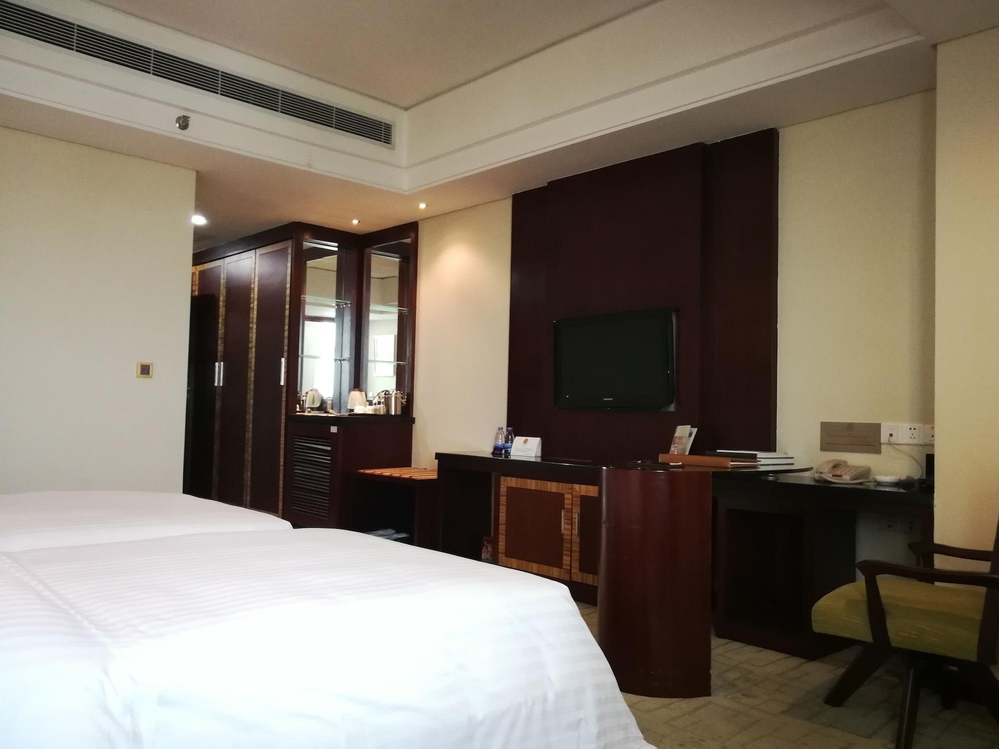 Daysun International Hotel Canton Esterno foto