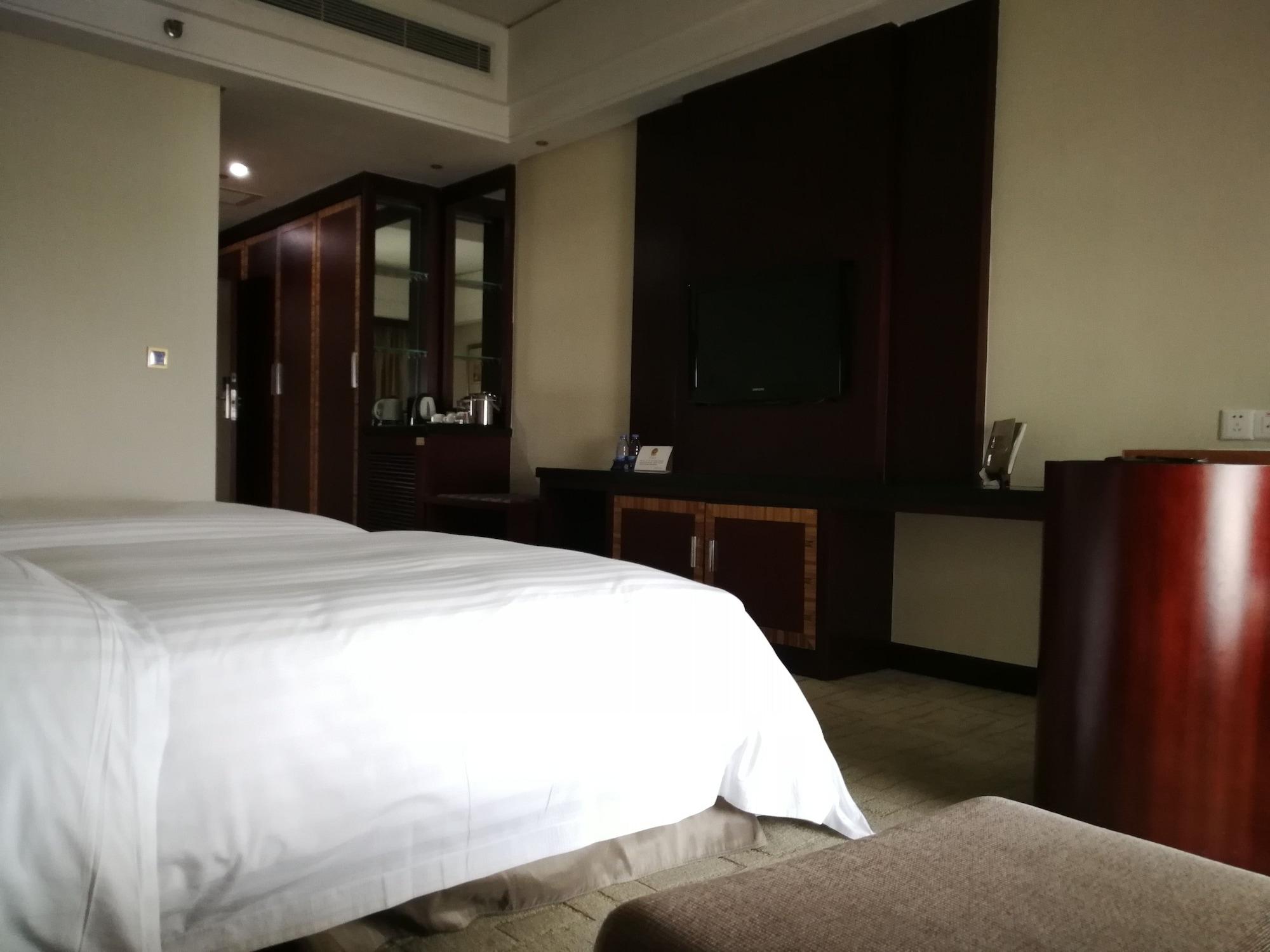 Daysun International Hotel Canton Esterno foto