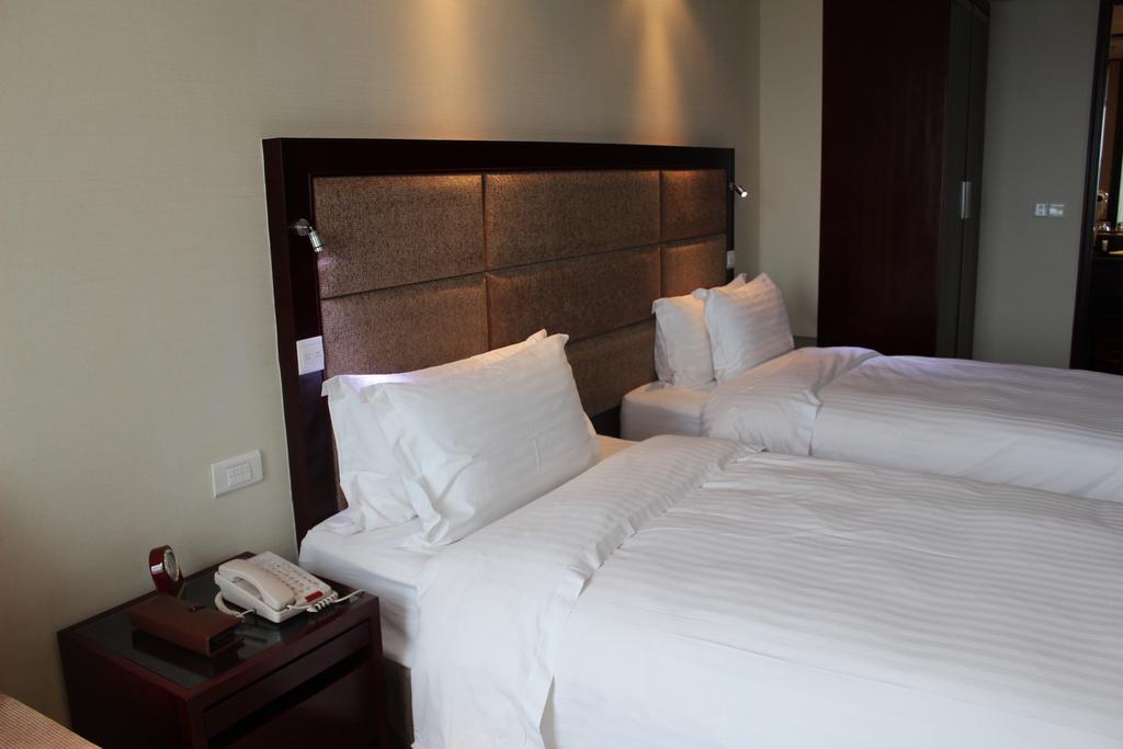 Daysun International Hotel Canton Esterno foto
