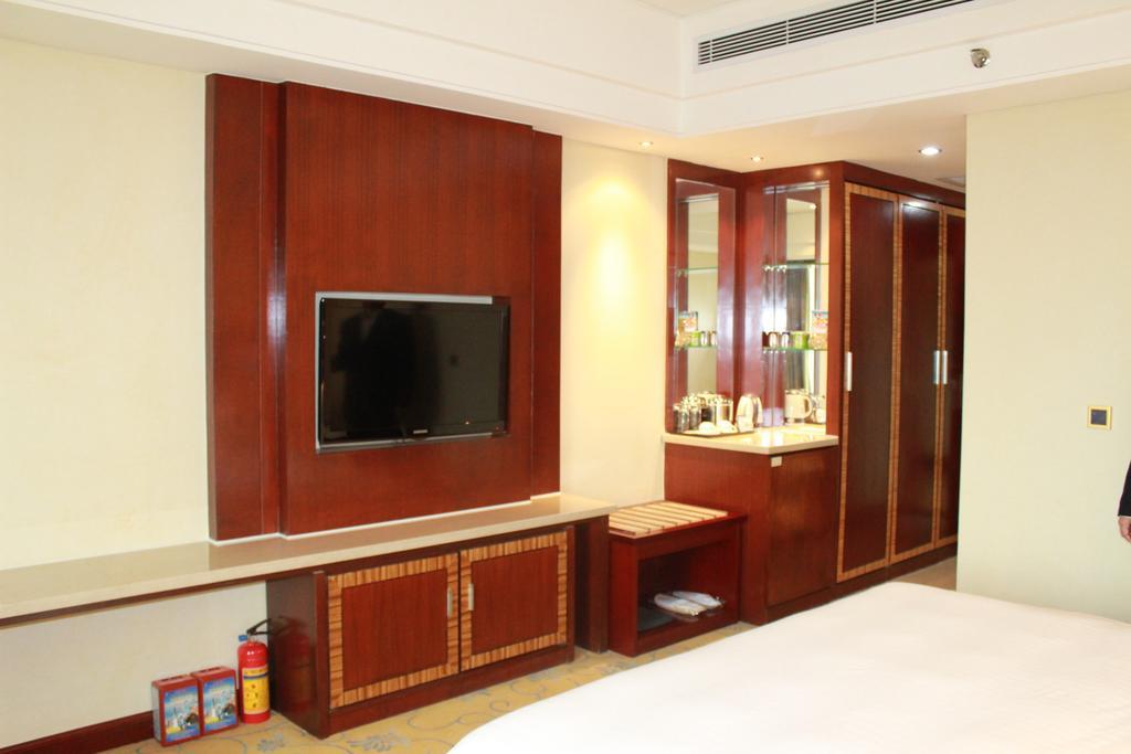 Daysun International Hotel Canton Esterno foto